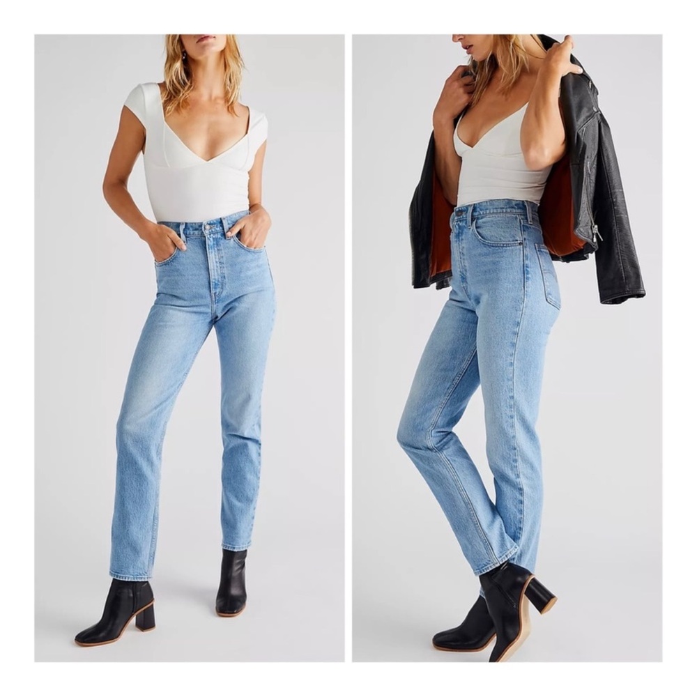 Levi’s Premium 70’s High Waist Slim Straight Light Wash Women’s Jeans Size 30